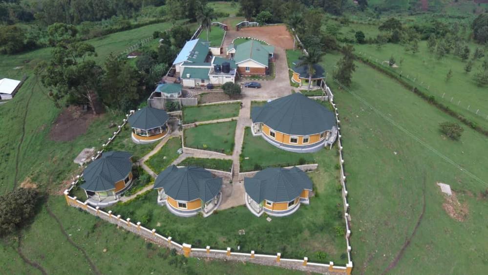 Karobwa Summit View Hotel Fort Portal Exterior photo